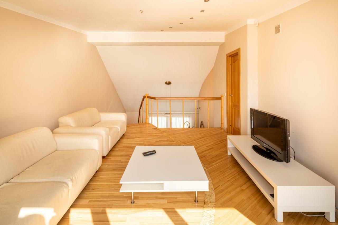 Old Riga Aldaru Street 2 Level Apartment With Terrace Exterior foto